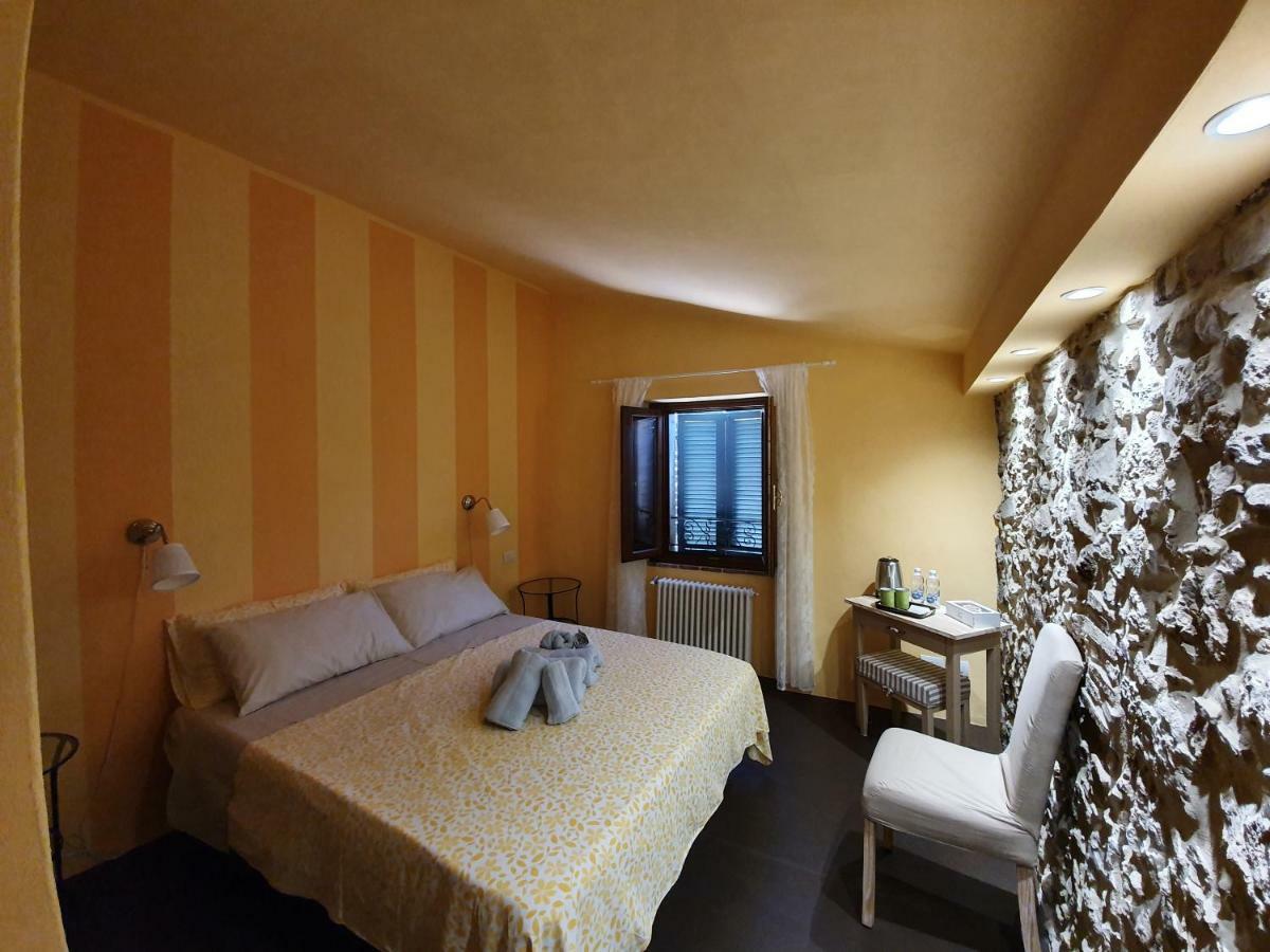 Lo Scarabeo Bed & Breakfast Casale di Pari Exterior foto