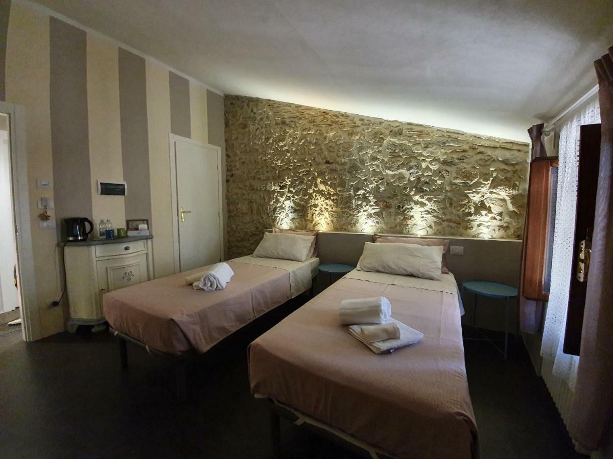 Lo Scarabeo Bed & Breakfast Casale di Pari Exterior foto